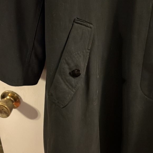 American Bazaar black raincoat with button in lining - Picture 4 of 13
